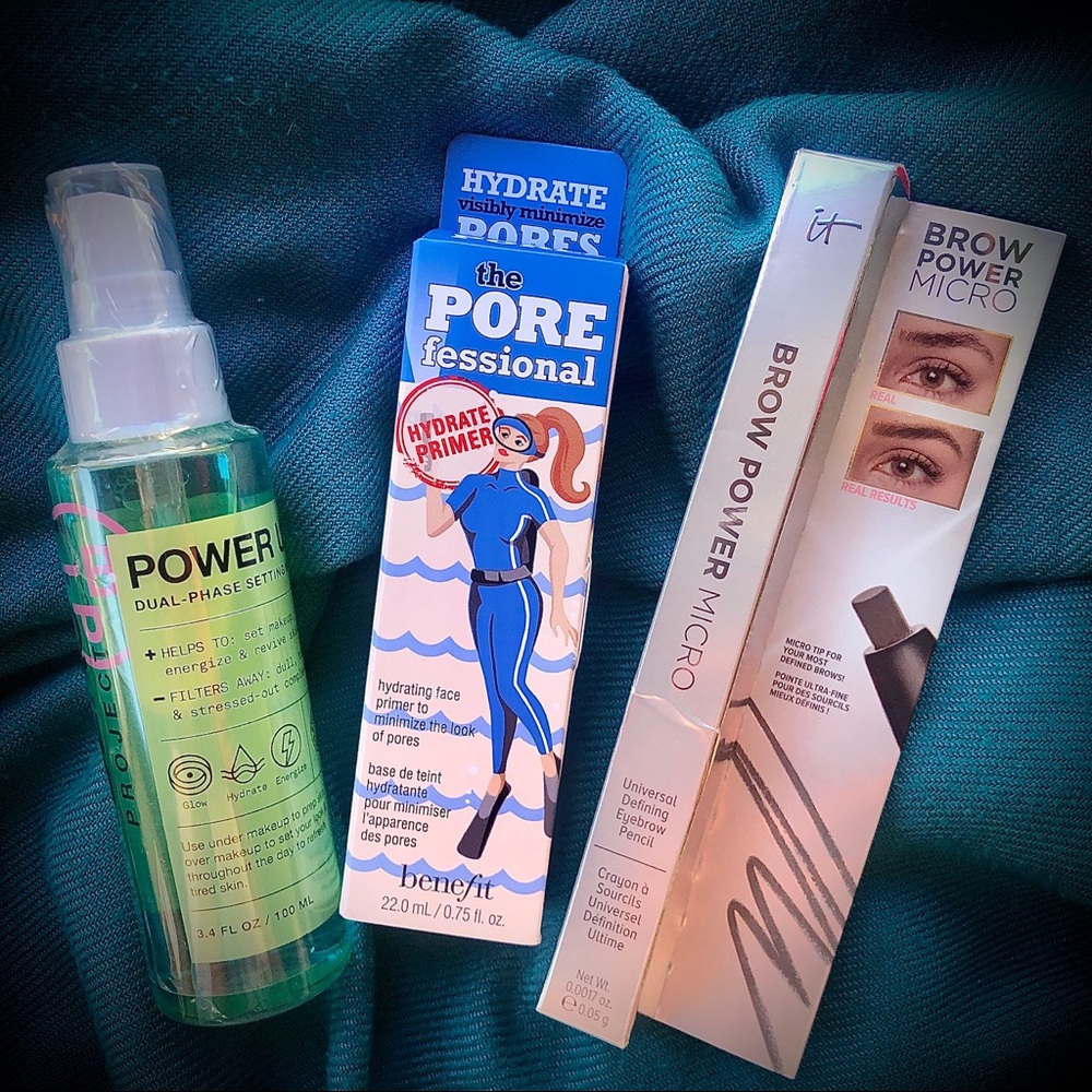 Face Mist, Benefit Pore Primer, it Brow Pencil